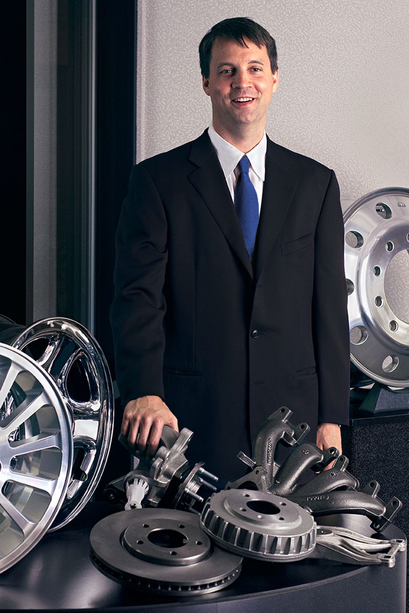 CEO_CurtisClawson_HayesLemmerz_withProducts_AnnualReport