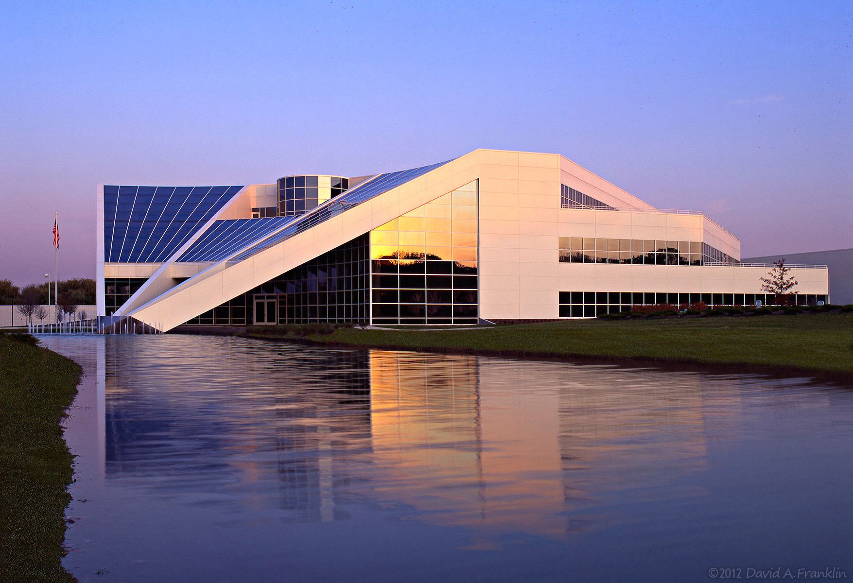 Architecture_Commercial Buildings & Residential Apartments