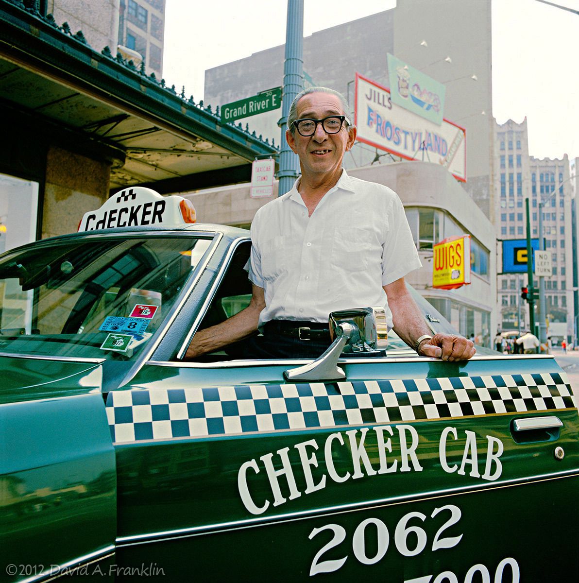 CabDriver_JoeSteinberg_DowntownDetroit_Editorial