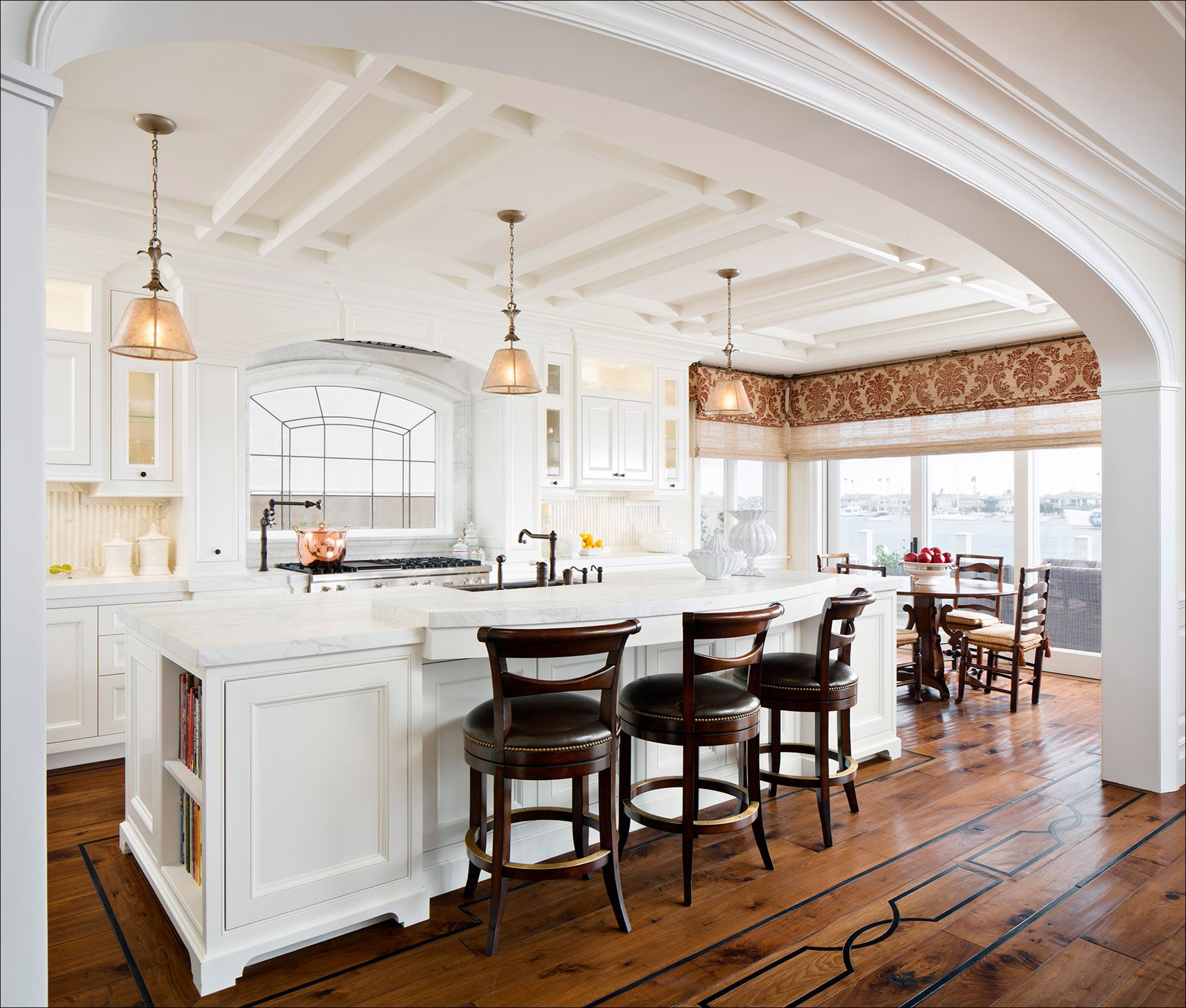 LUXE_Magazine_NewportBeach_Kitchen_Photography.jpg