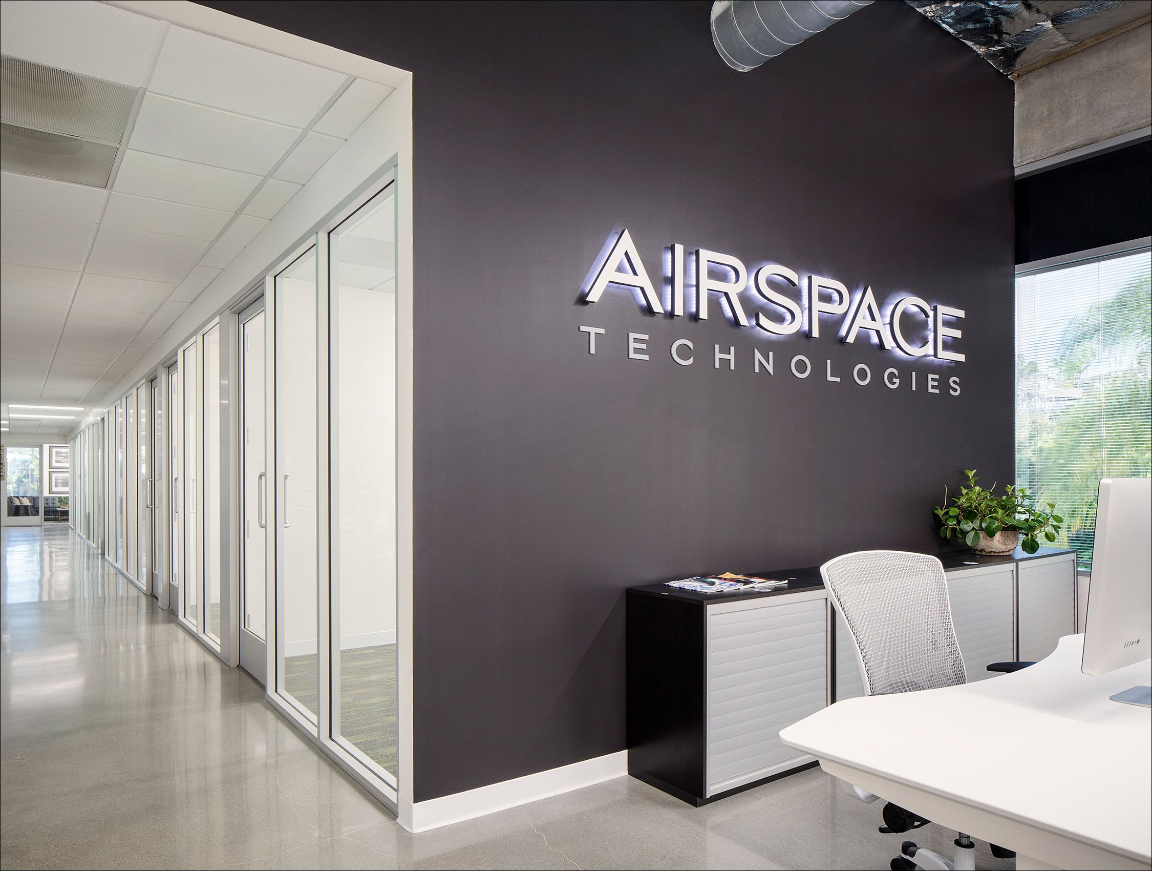 Servco_AirspaceTechnologies_GlassDoorOffices.jpg