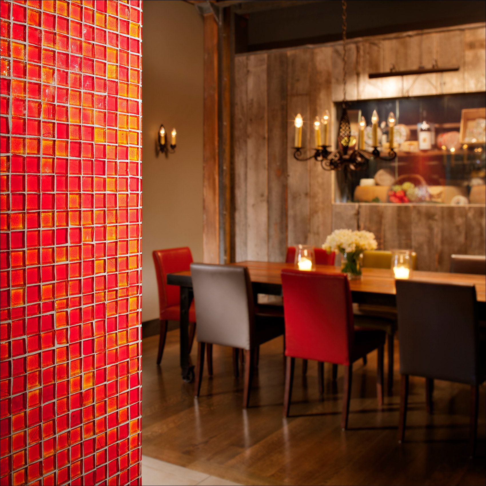 Glasstile_Seattle_Restaurant_InteriorDesignPhotography.jpg