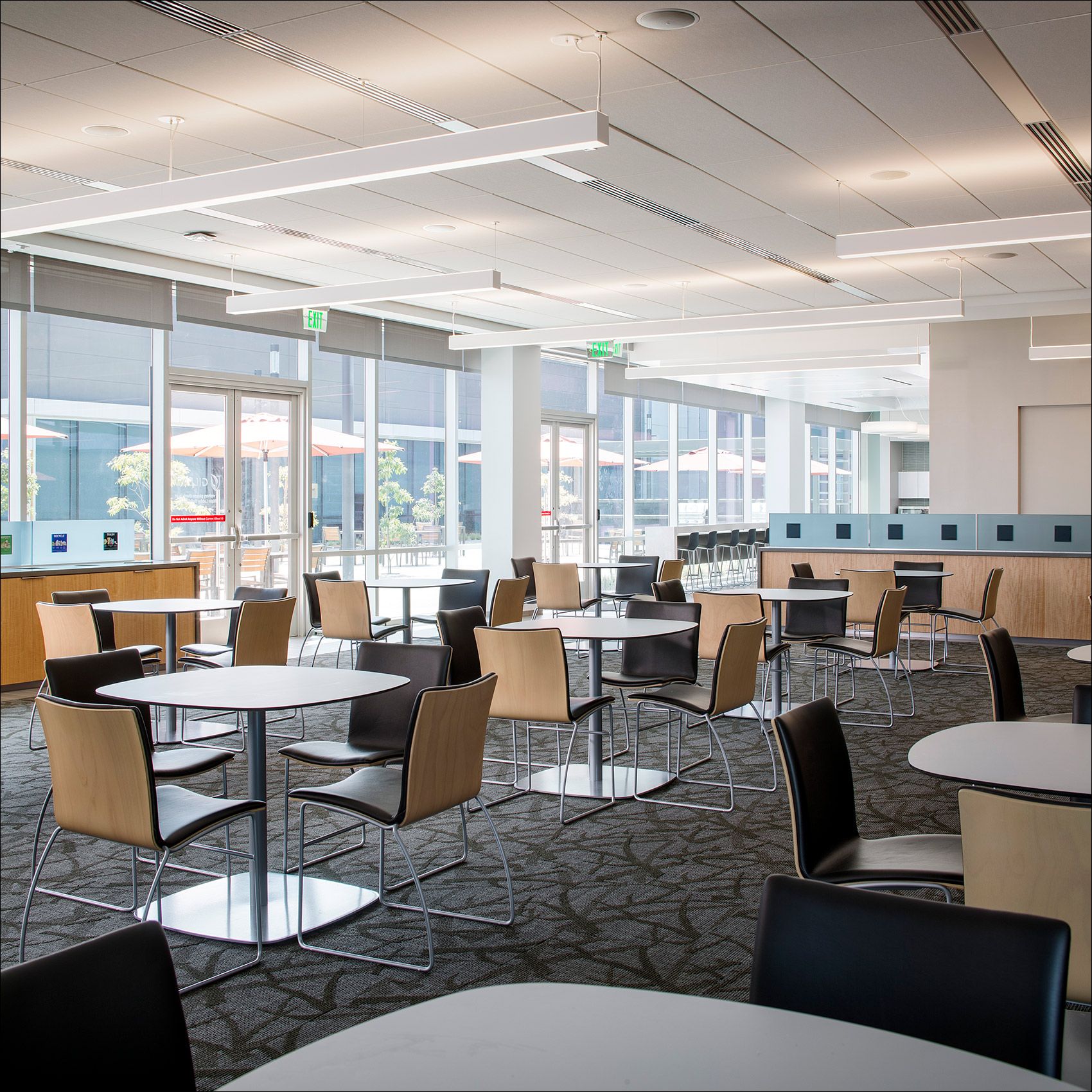 FPBA_Gilead_Cafeteria_CorporatePhotography.jpg