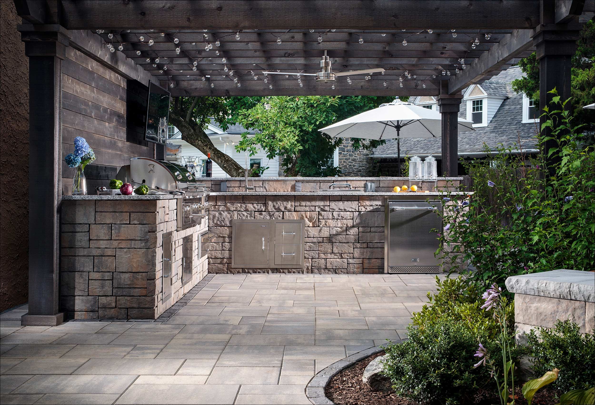 OutdoorKitchen_BelgardOutdoorLiving_Photography.jpg