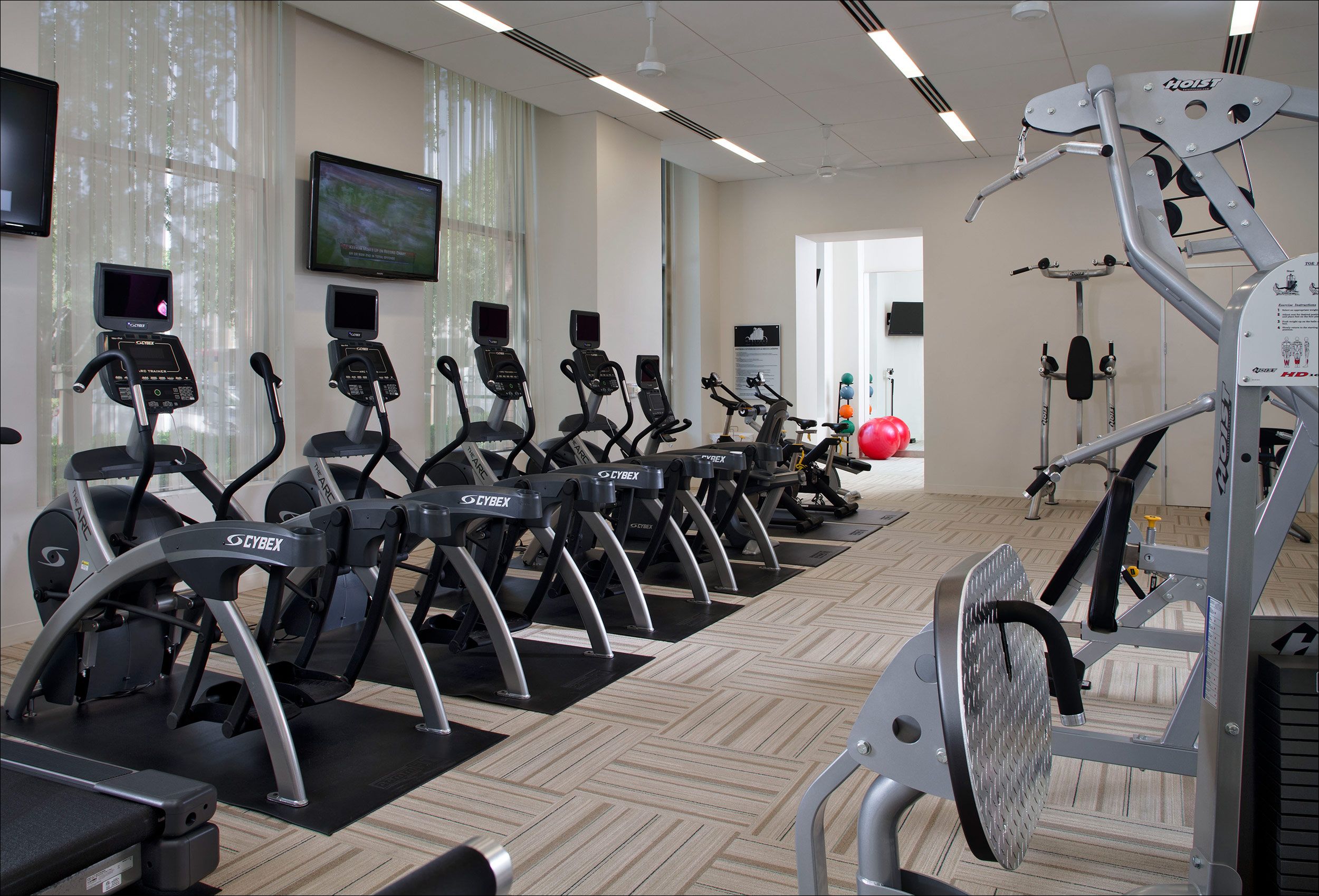 MAPP_Hotel_FitnessCenter_HotelPhotography.jpg