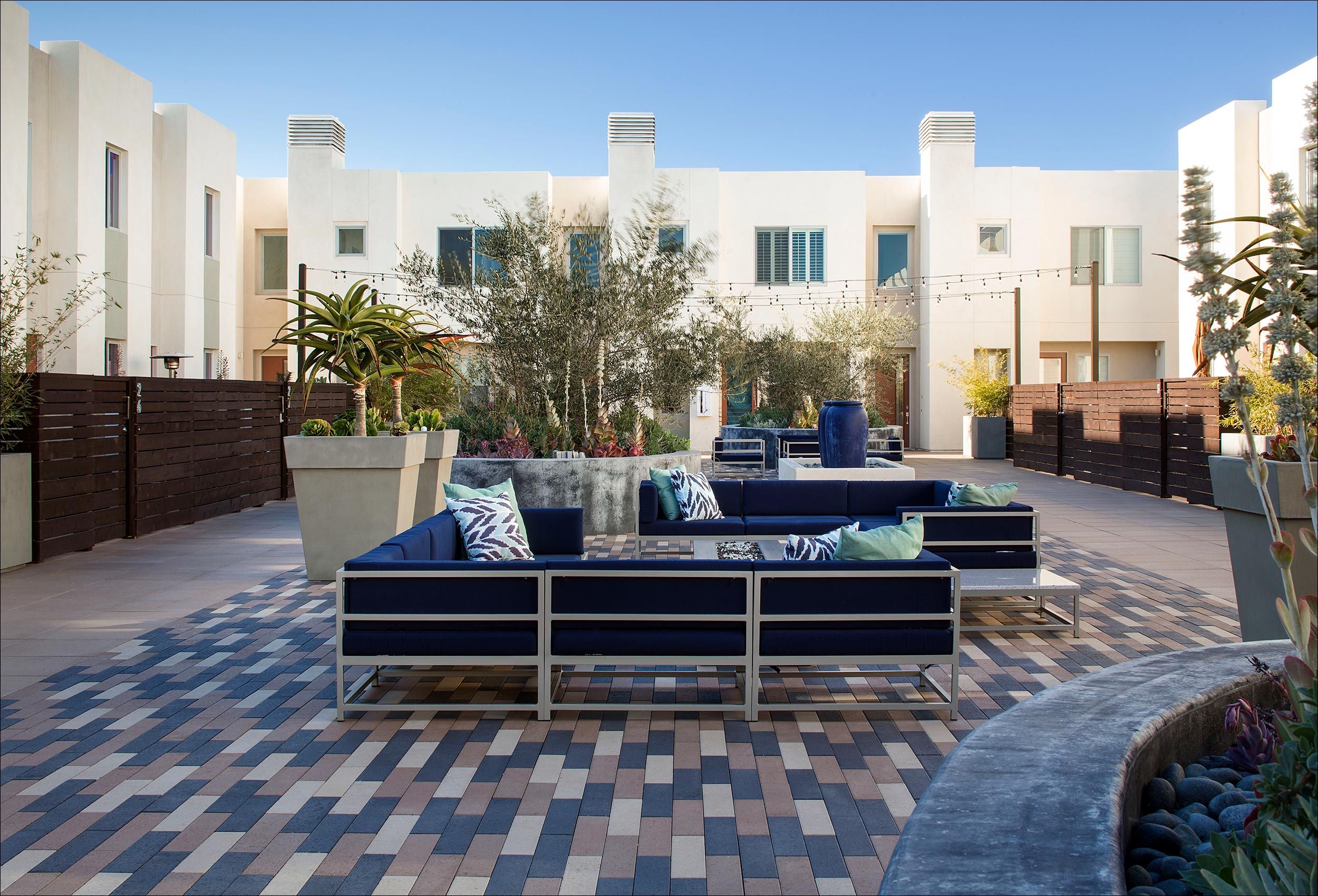 PointLoma_Condo_OutdoorLiving_Photography.jpg