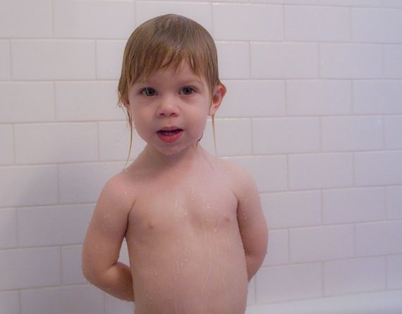 1ChloeSinginTheRain2