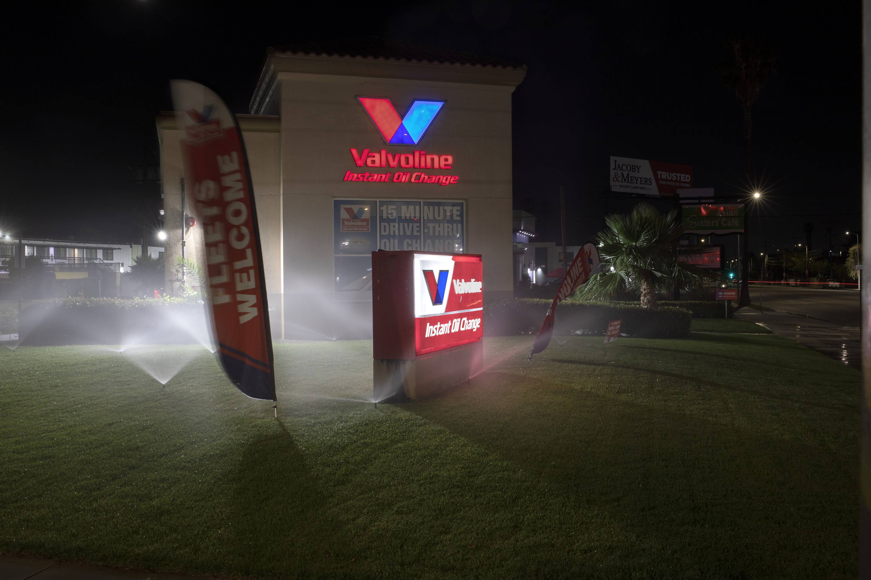 valvoline sherman way reseda, ca.png