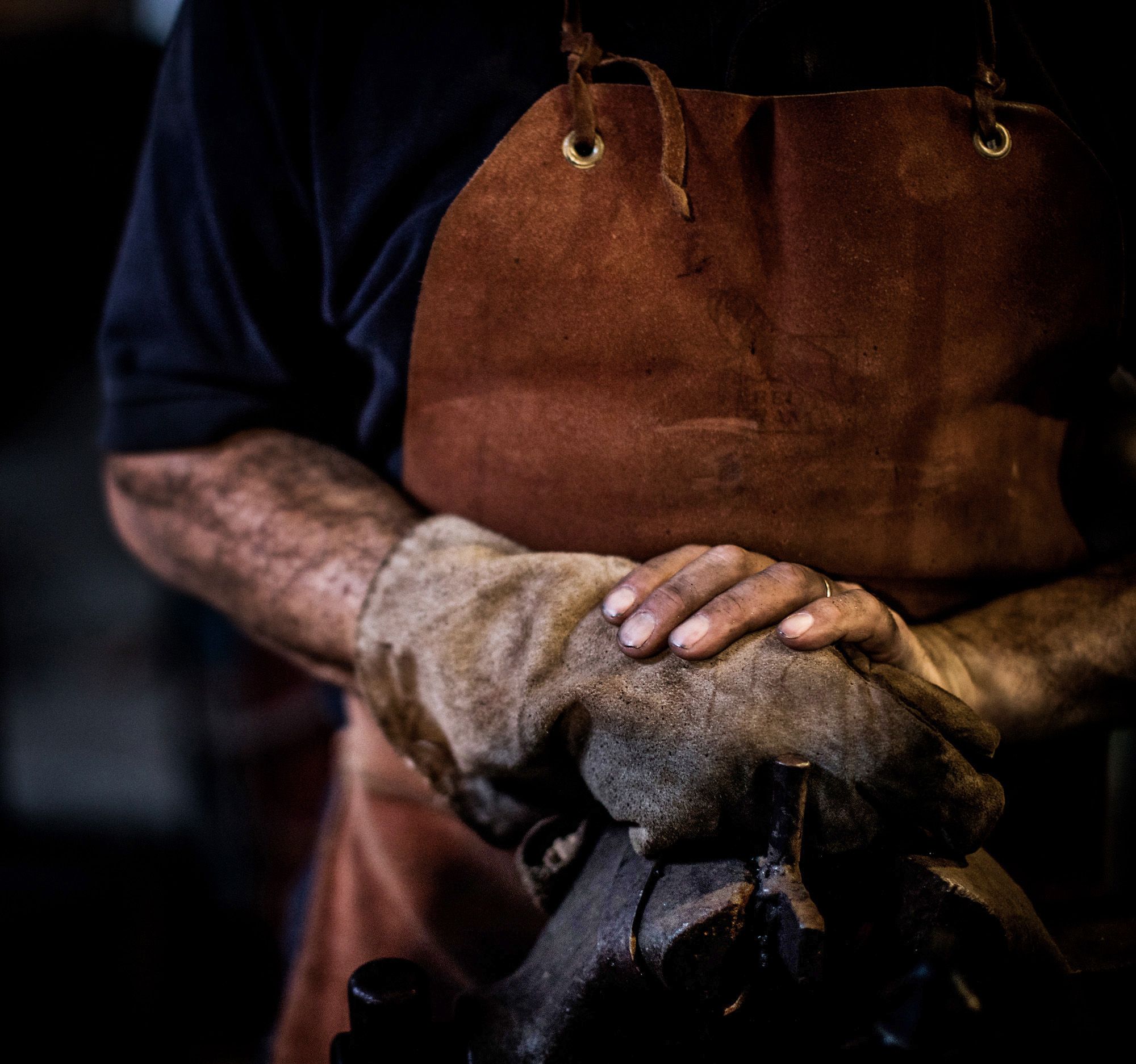 hands of an iron worker