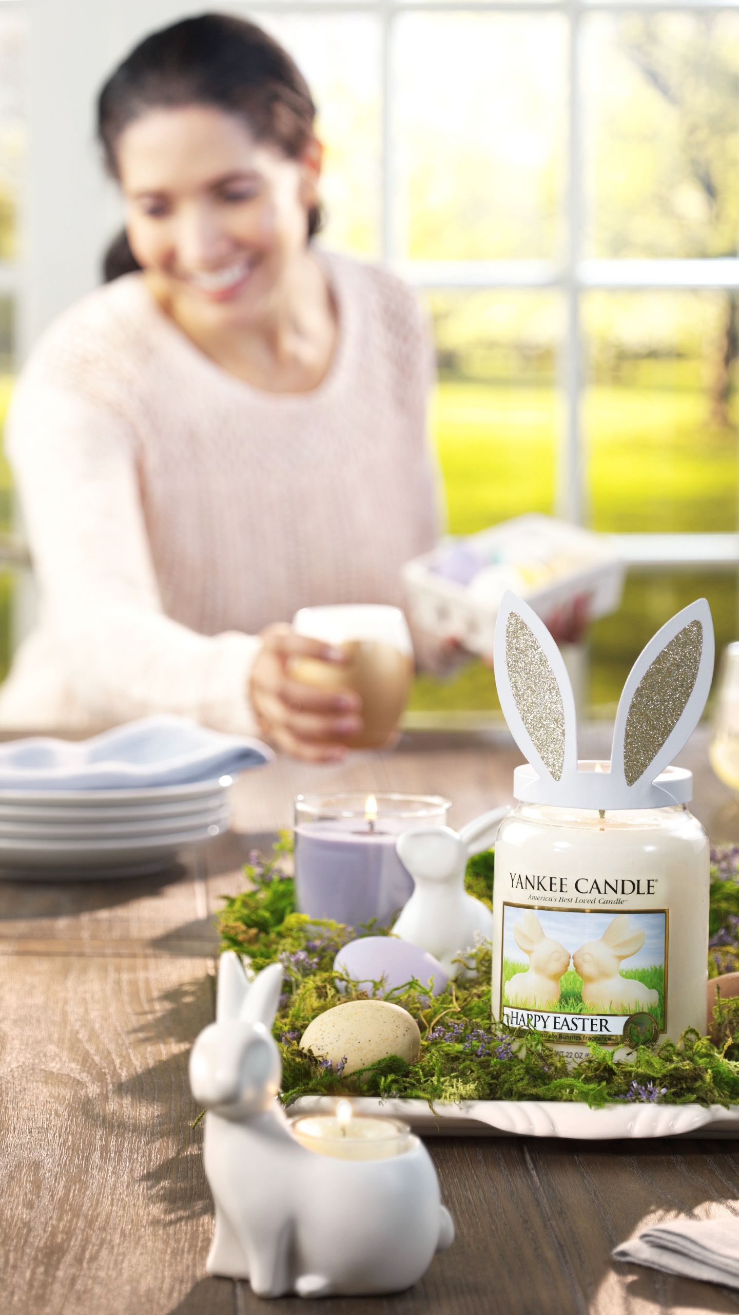 Product photo of Yankee Candle with people