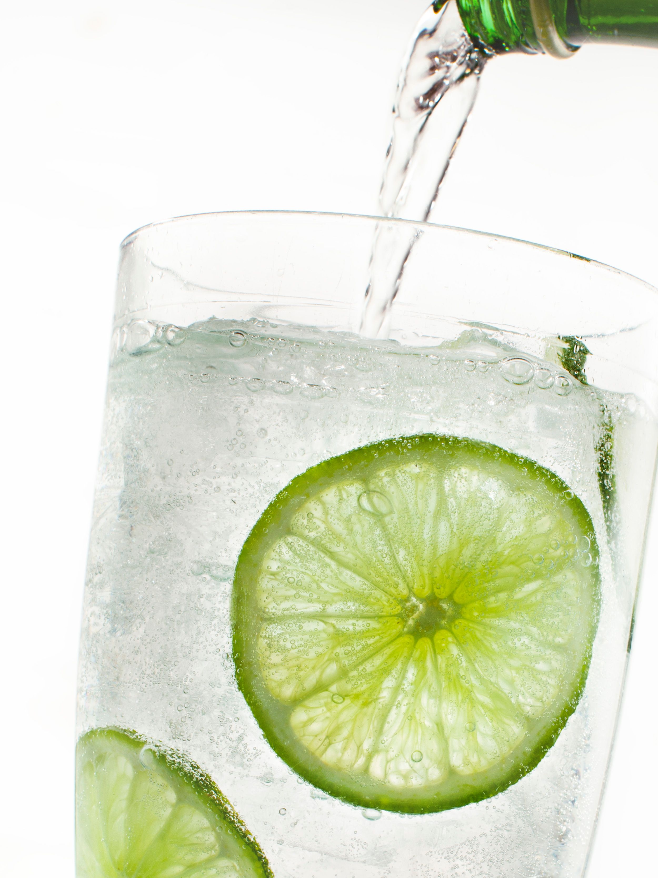 Seltzer with lime 