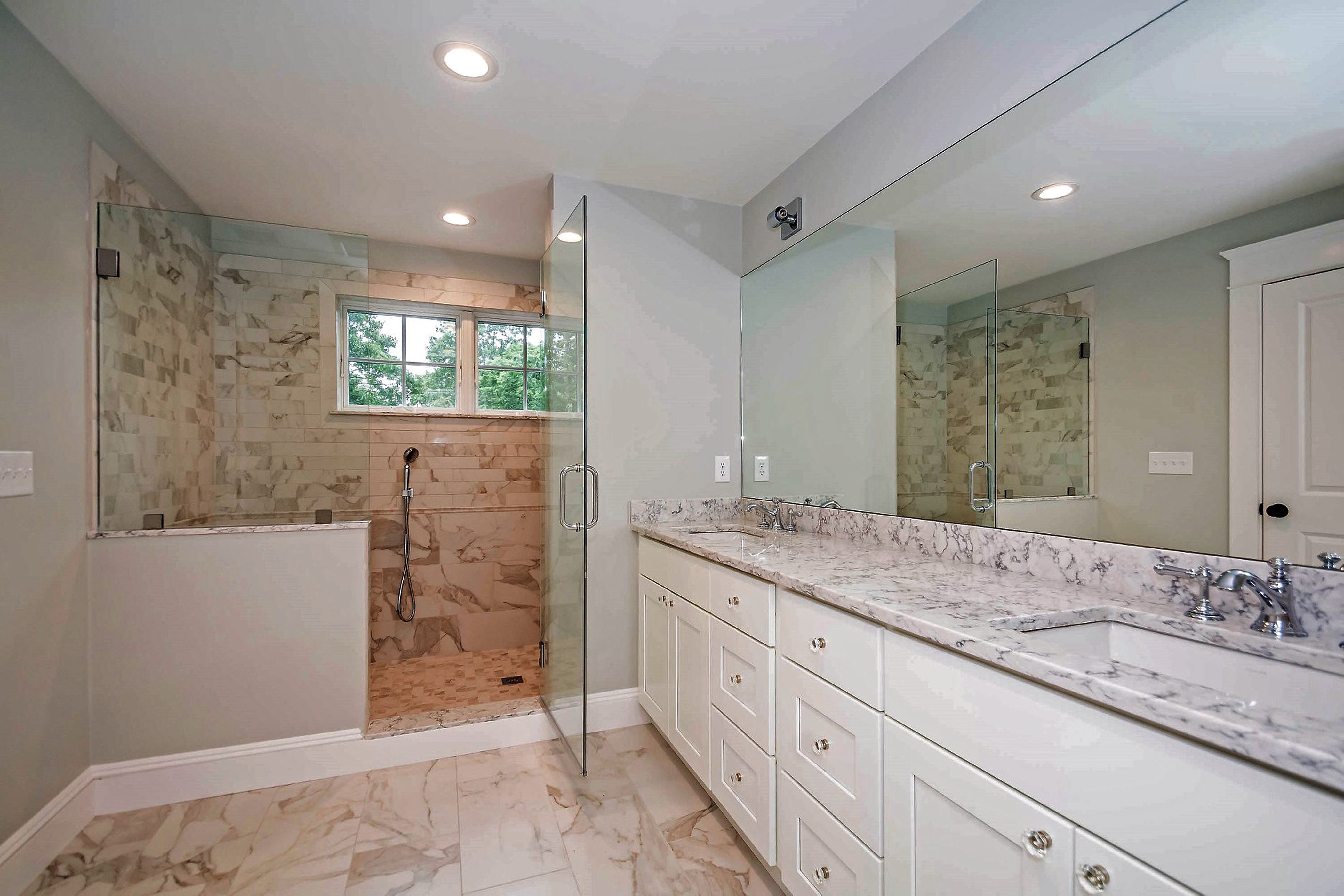 Master Bath 1.jpg