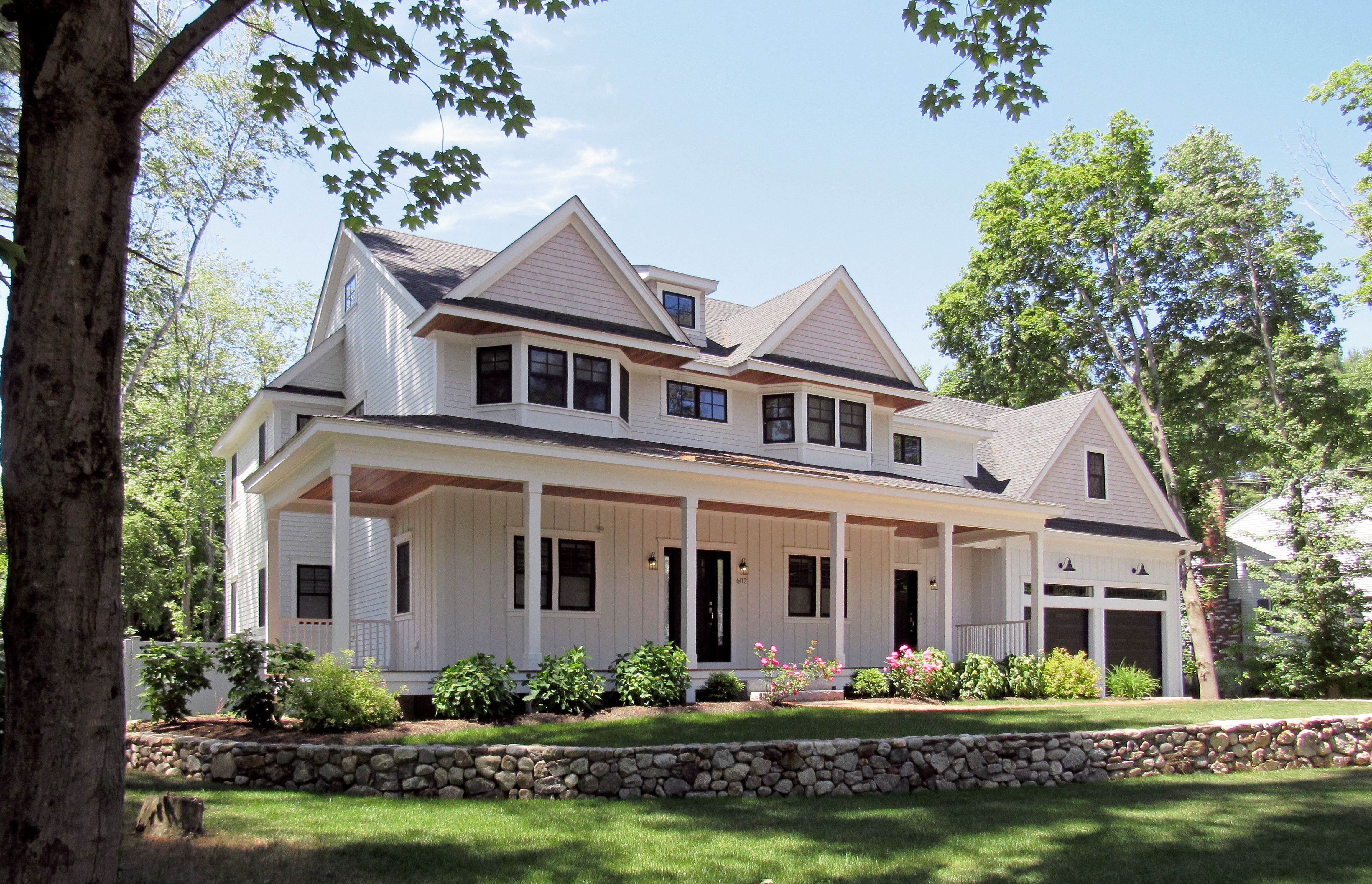 Custom "Farmhouse" Design Tektoniks Architects