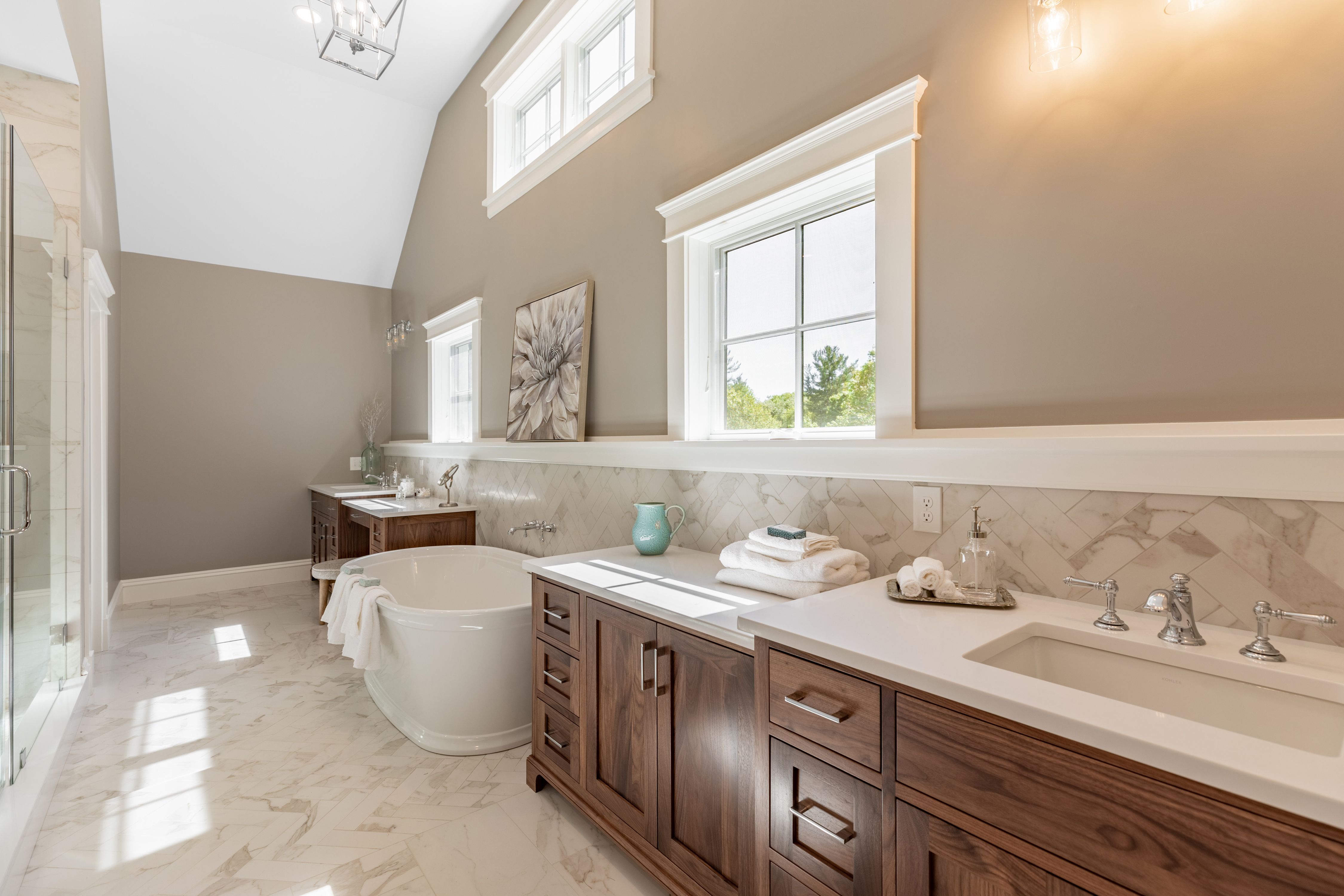 52 Tamarack Rd Reading MA-print-023-018-Bath1-4000x2667-300dpi.jpg