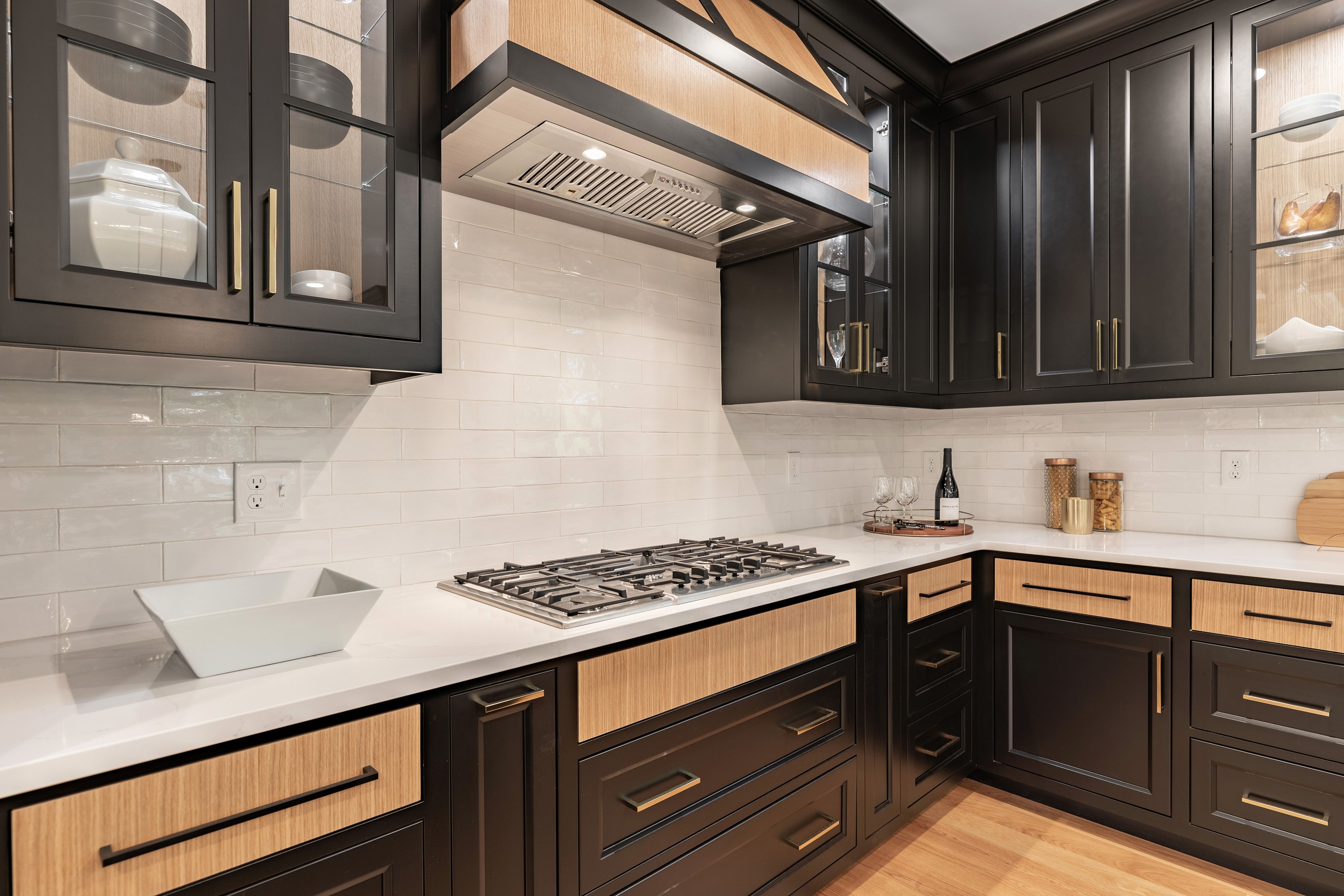 52 Tamarack Rd Reading MA-print-013-014-Kitchen3-4000x2667-650dpi.jpg