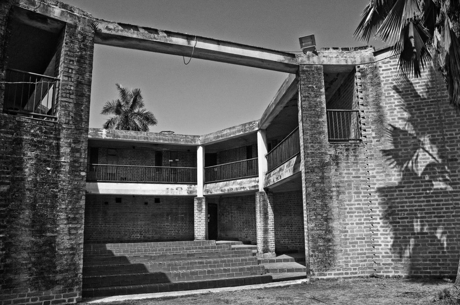 Outdoor theater at Roberto Gottardi's School of Dramatic Arts