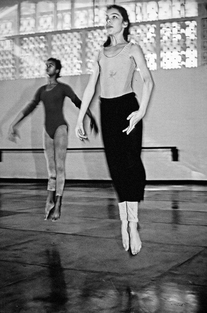 Ballet class at Ricardo Porro's School of Modern Dance