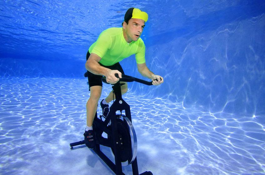 1Man_bike_spinning_underwater.jpg