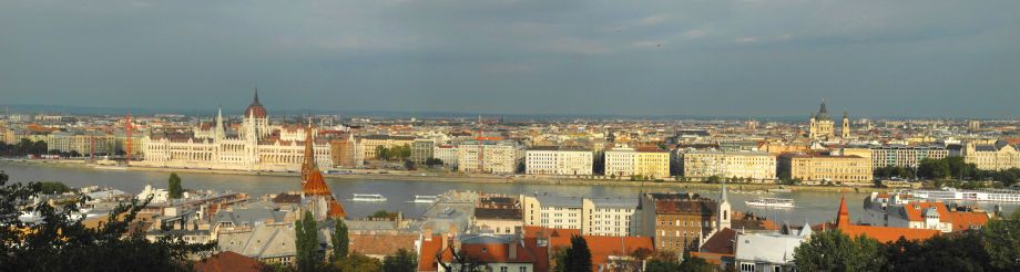 1budhapest_panorama1_cut_72.jpg