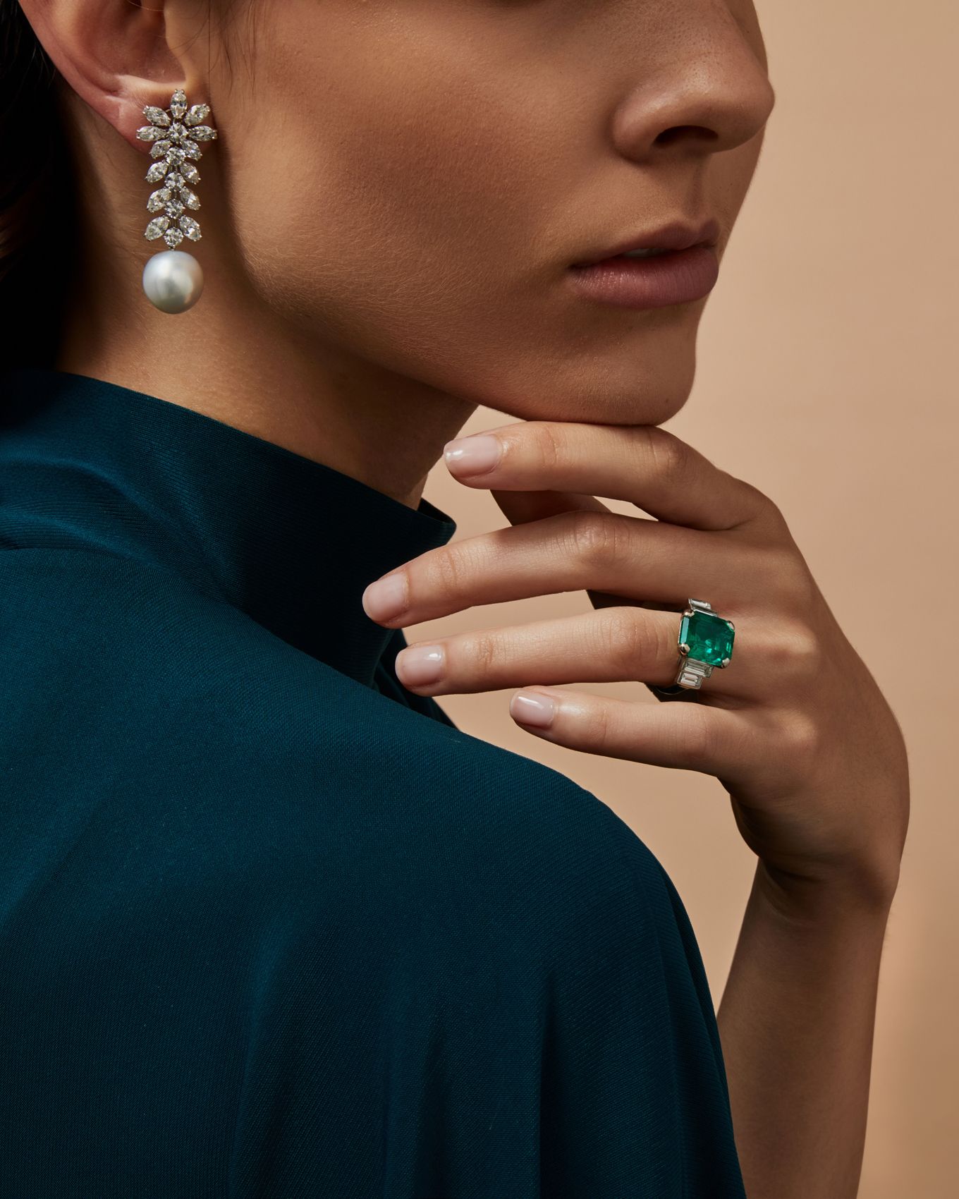 Bonhams Jewelry Model 87-28-240556.jpg