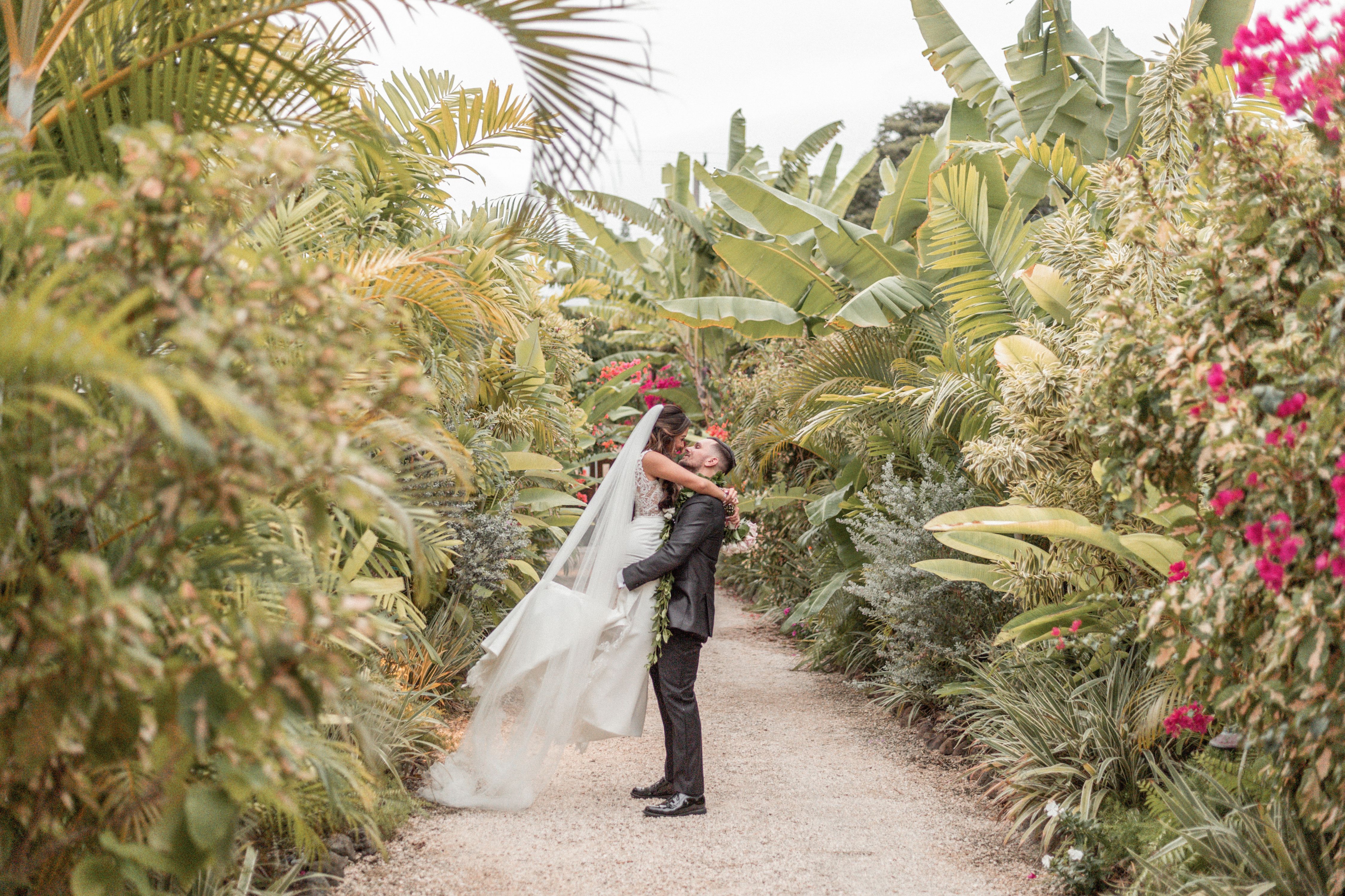 Hawaii Wedding Photographer Joseph Esser Honolulu Video Company