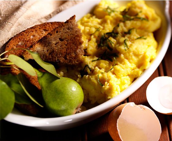 lisa bishop food stylist- scrambled eggs and toast
