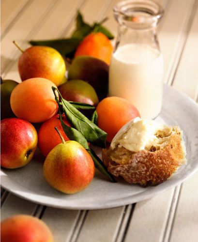 lisa bishop food stylist- country brie, seckel pears and apricots 