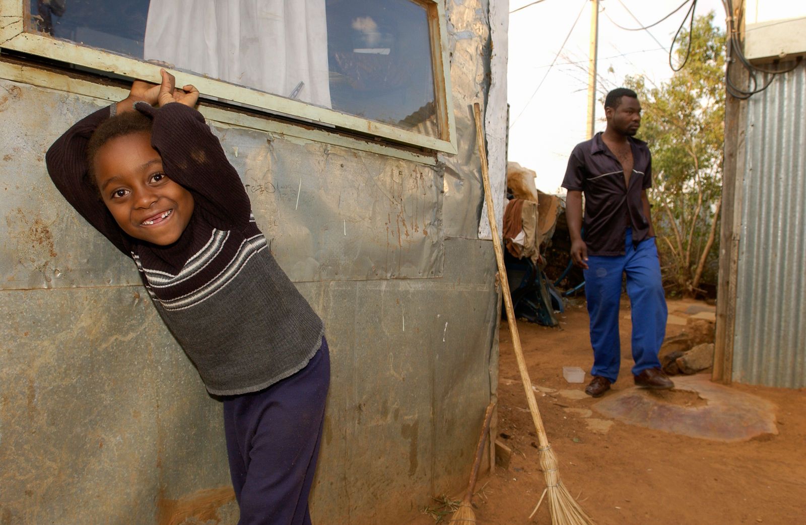 1r20030400_soafrica_0072