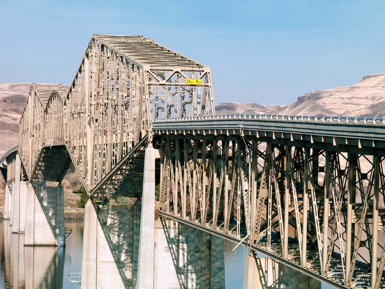 Snake River bridge at Lions Gate State Park