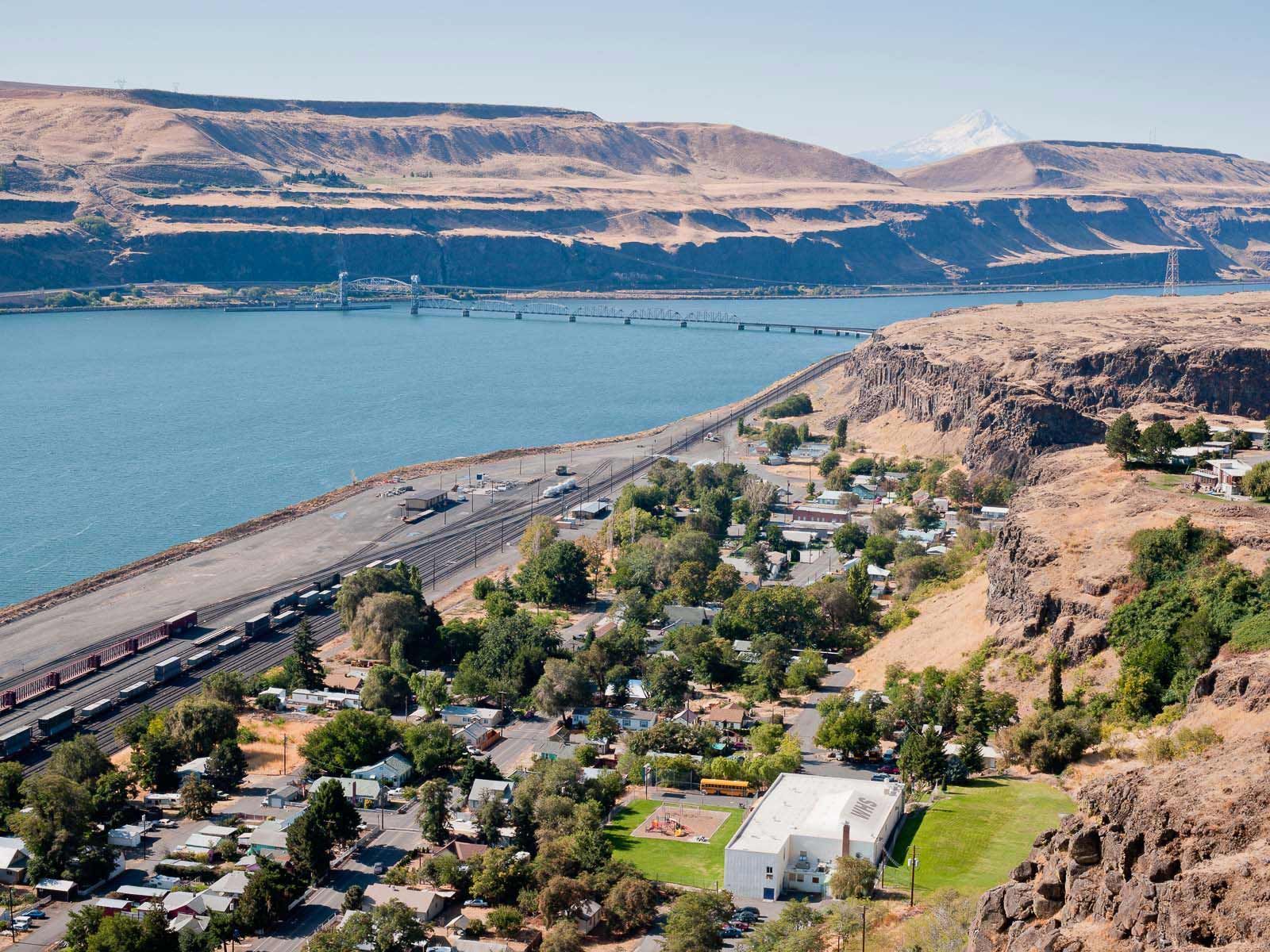 Wishram and the Celilo railroad trestle bridge on the Columbia River