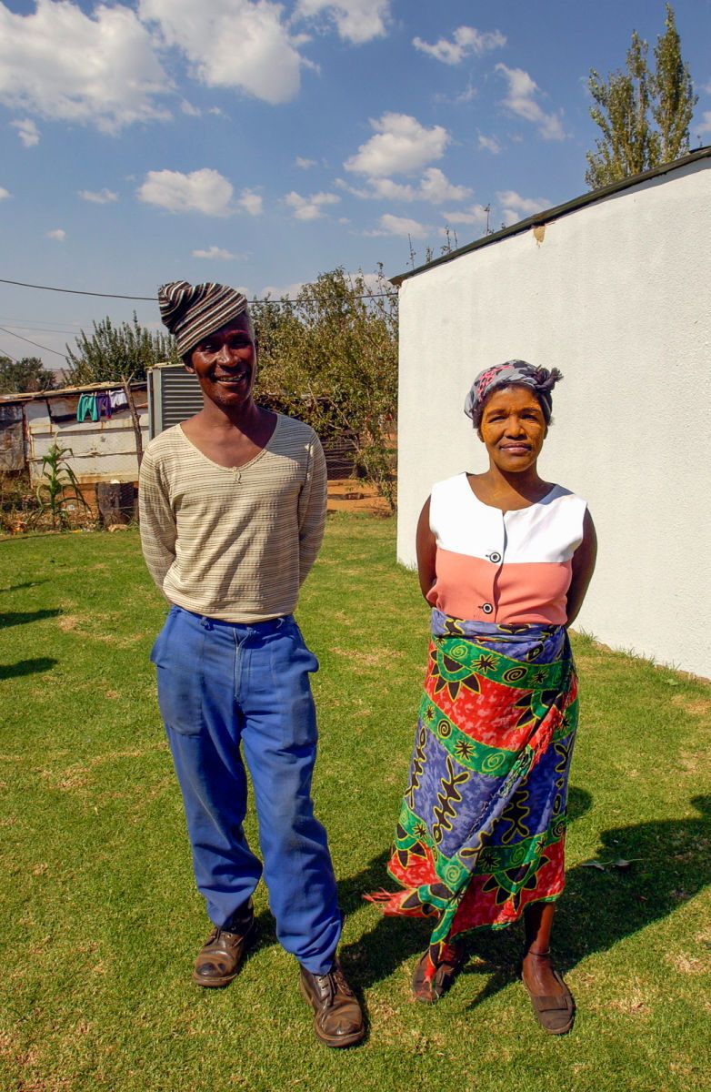 1r20030400_soafrica_0014