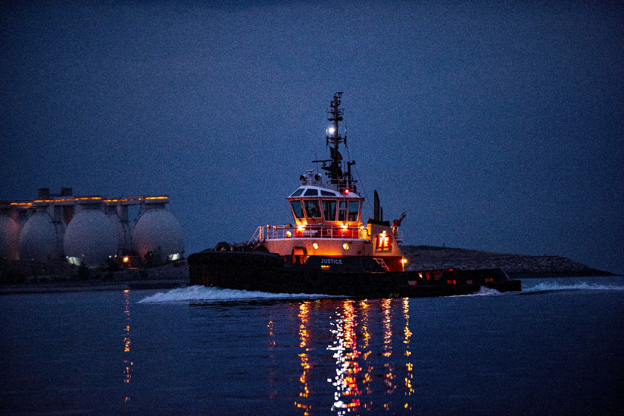 Award winning fine art and documentary photographer, Steven Edson images are collected by various corporations and personal collectors world-wide. Boston Location Photography