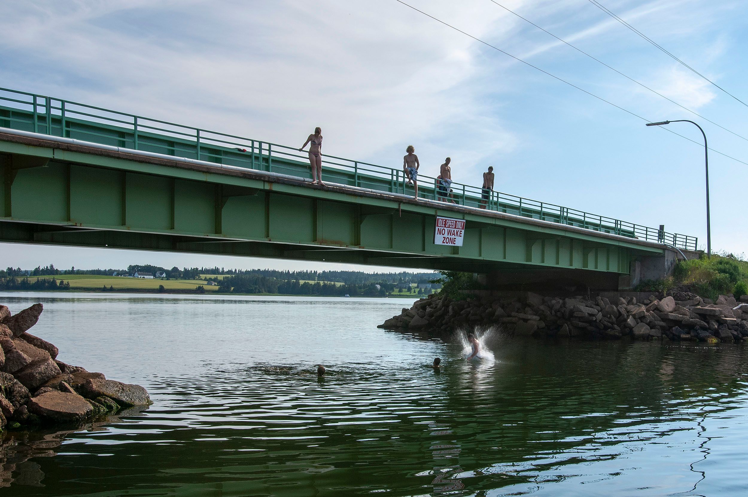 Award winning and published documentary photographer Steven Edson is a creative documentary photography working for editorial, advertising, and corporate clients in Boston and around the world. Boston Documentary Photography