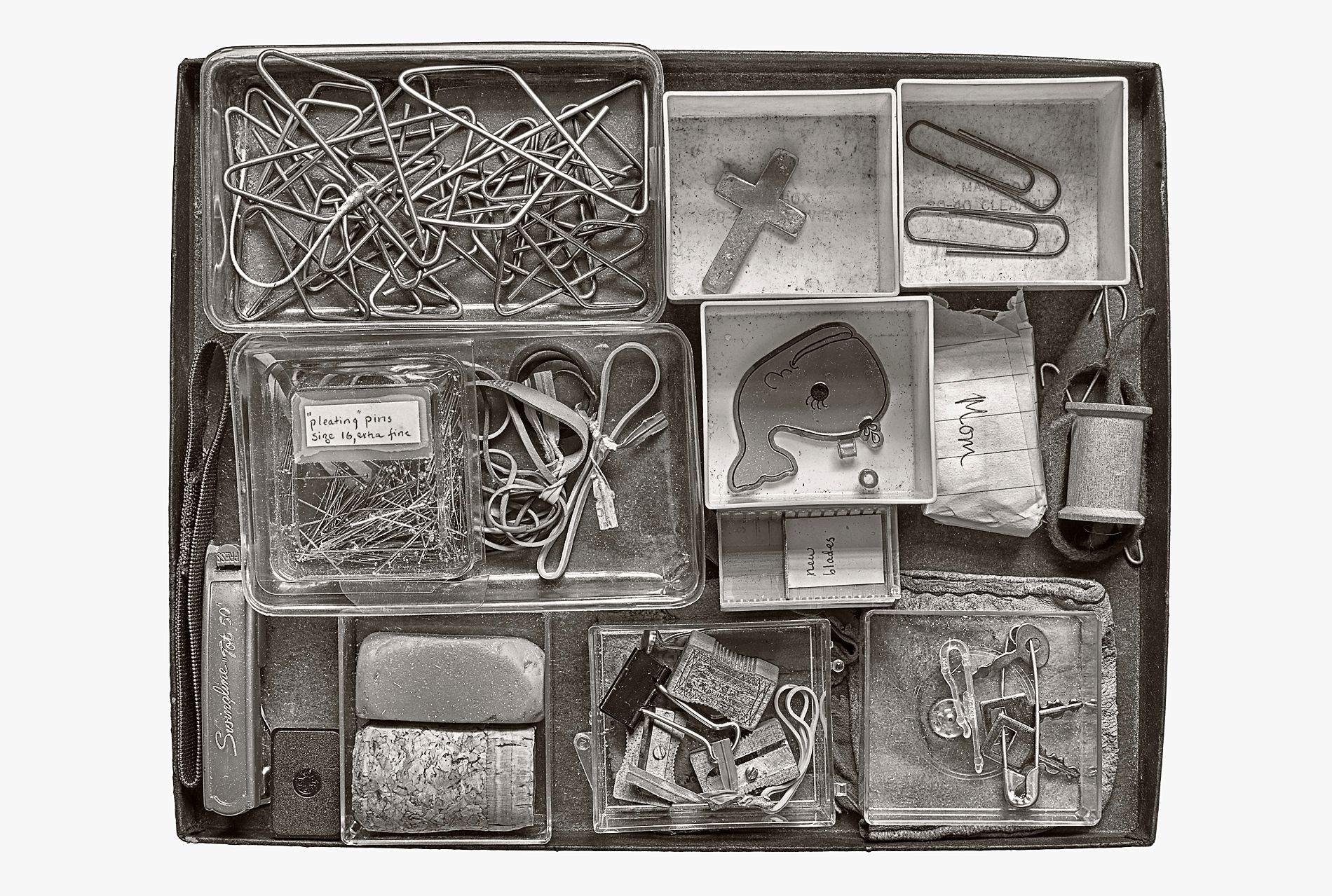 "Pleating" Pins, Size 16, Extra Fine