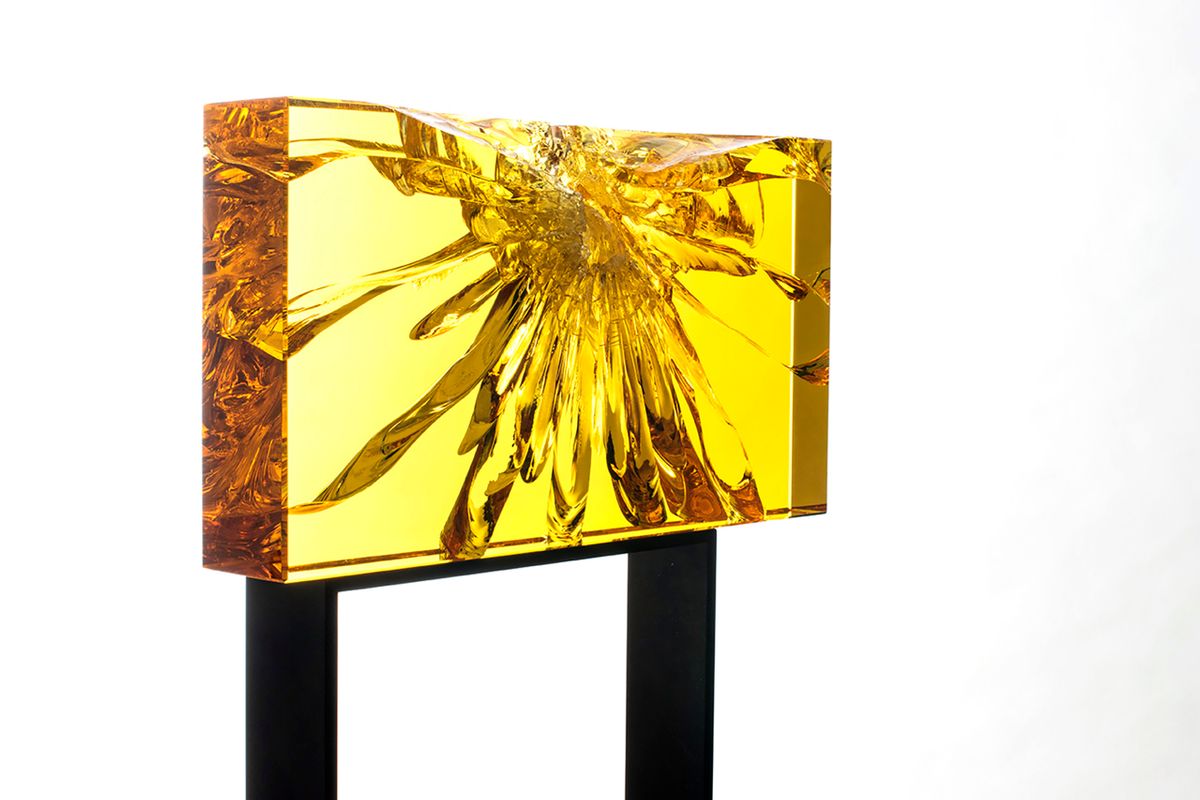 Rozarii Lynch  GlassPhotography 021.jpg