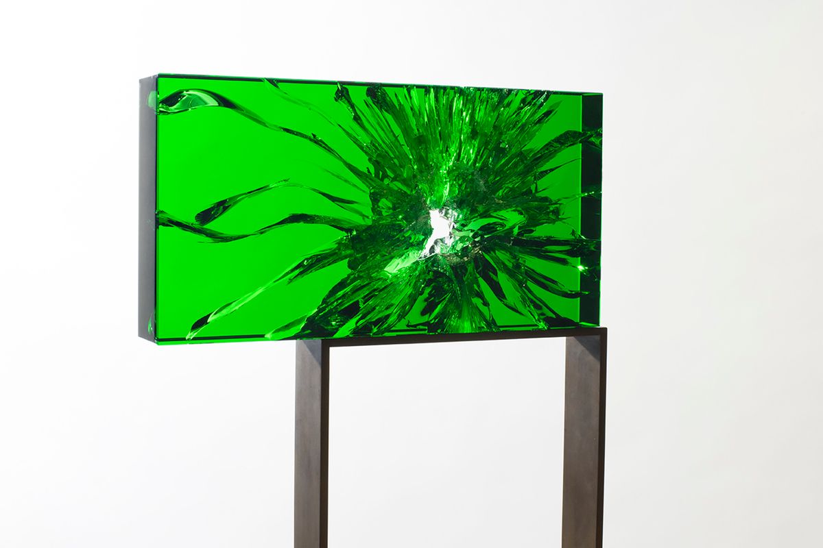 Rozarii Lynch  GlassPhotography 022.jpg