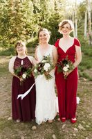 Bride with Bridesmaids and bouquets