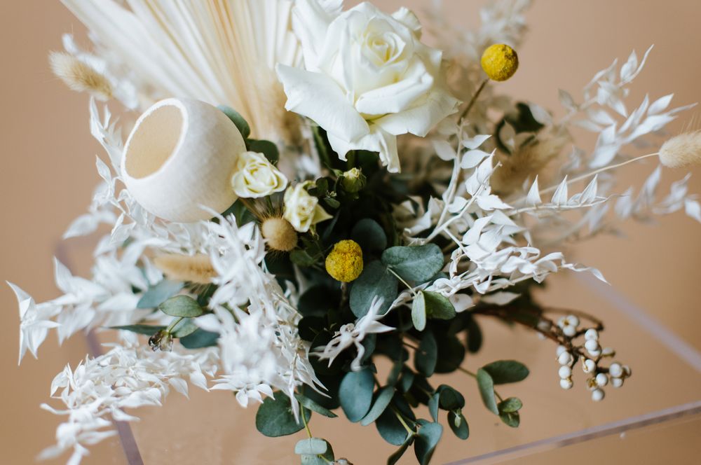 Products_White_Bohemian_Centerpiece_1.jpg