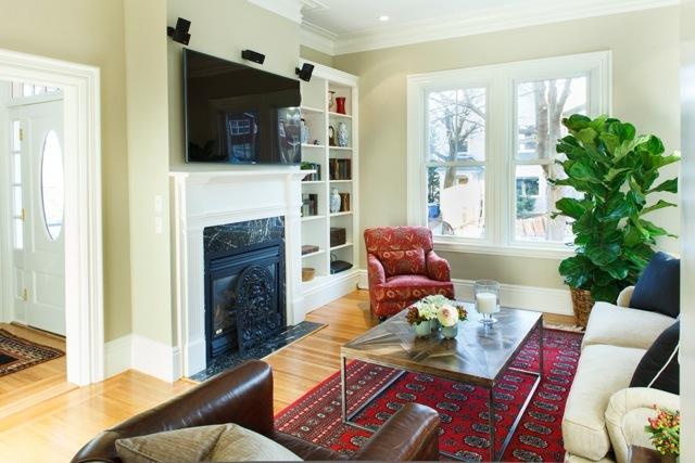 1toh_livingroom_1.jpeg