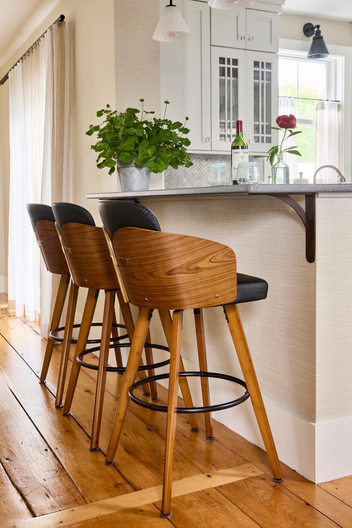 Kitchen Stools__HDR.jpg