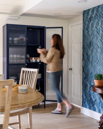 Styling the Cabinet_1.jpg