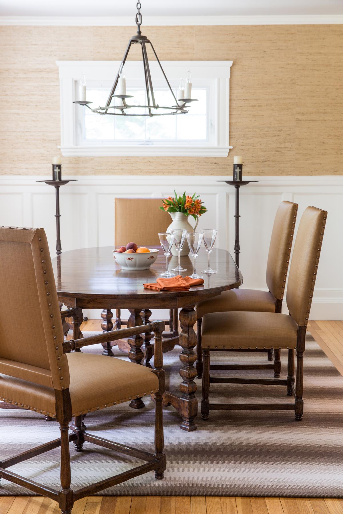 Dining Room-11.jpg