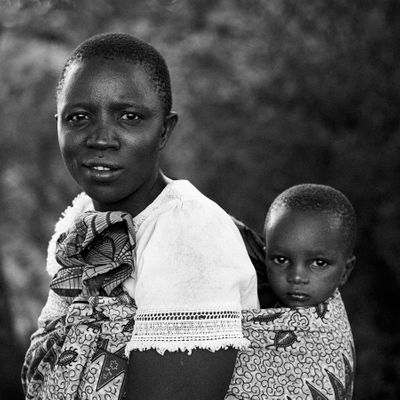 Hadzabe mom and baby, Tanzania Hadzabe Security Blanket