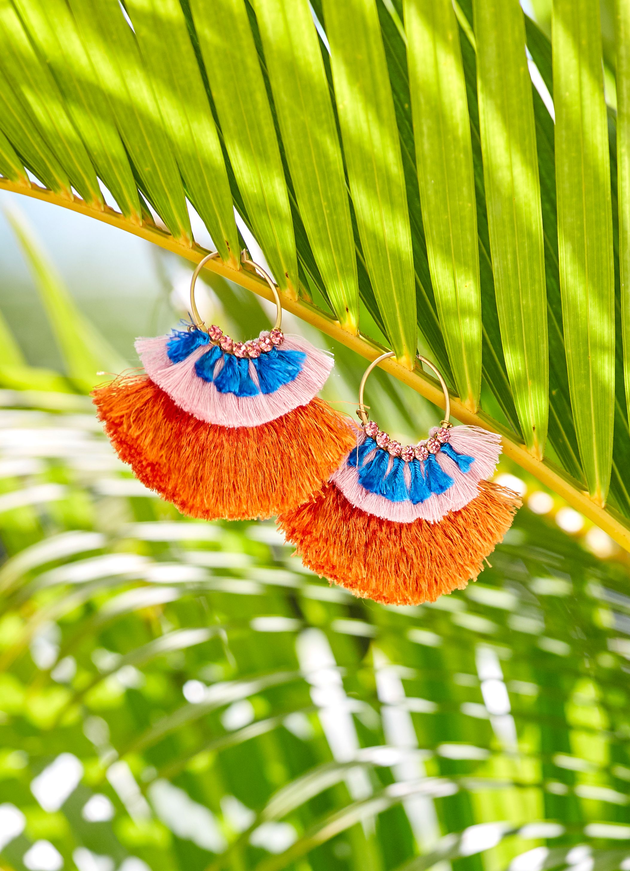 Earing_Prop_Orange_Pink_87_0123 copy.jpg