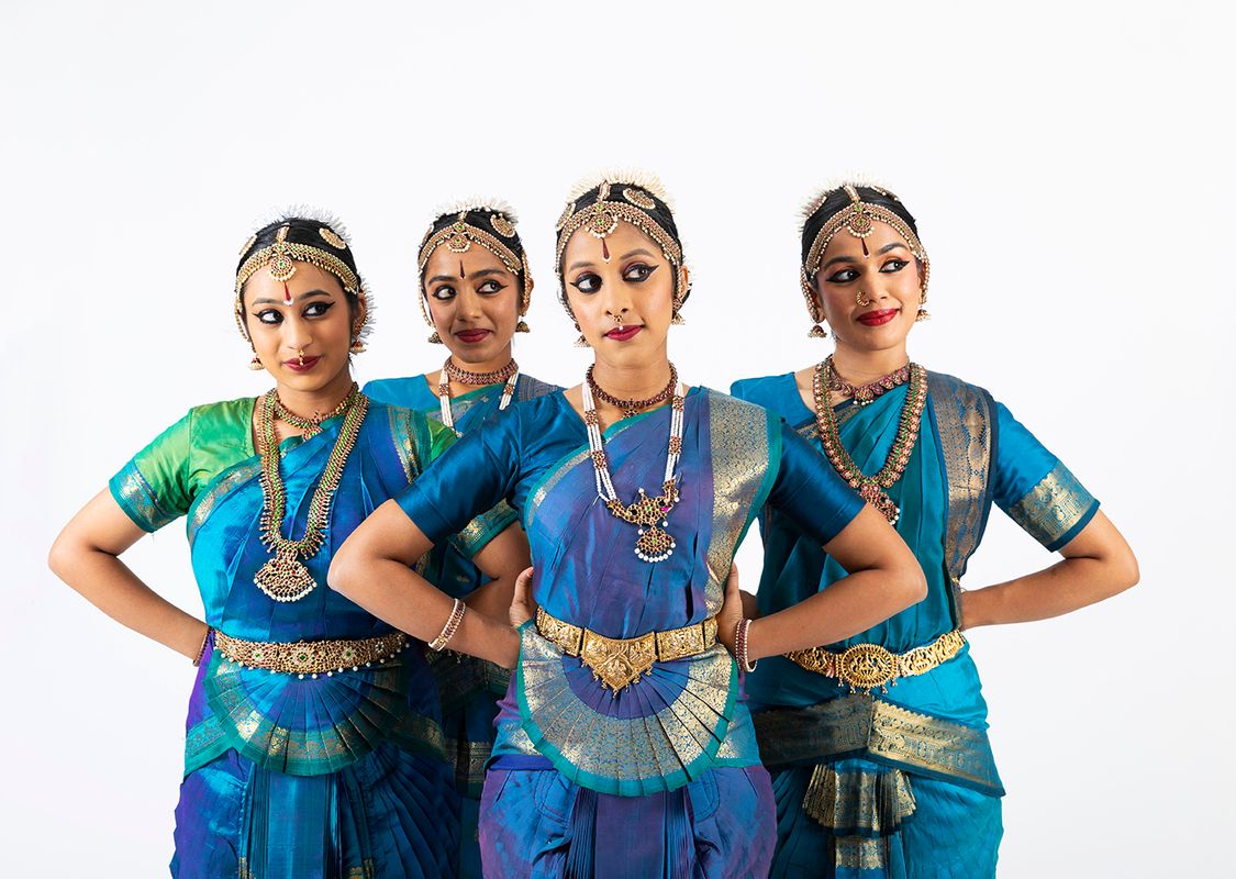 Dance @ kalakshetra | Dance photography poses, Dance poses, Bharatanatyam  poses