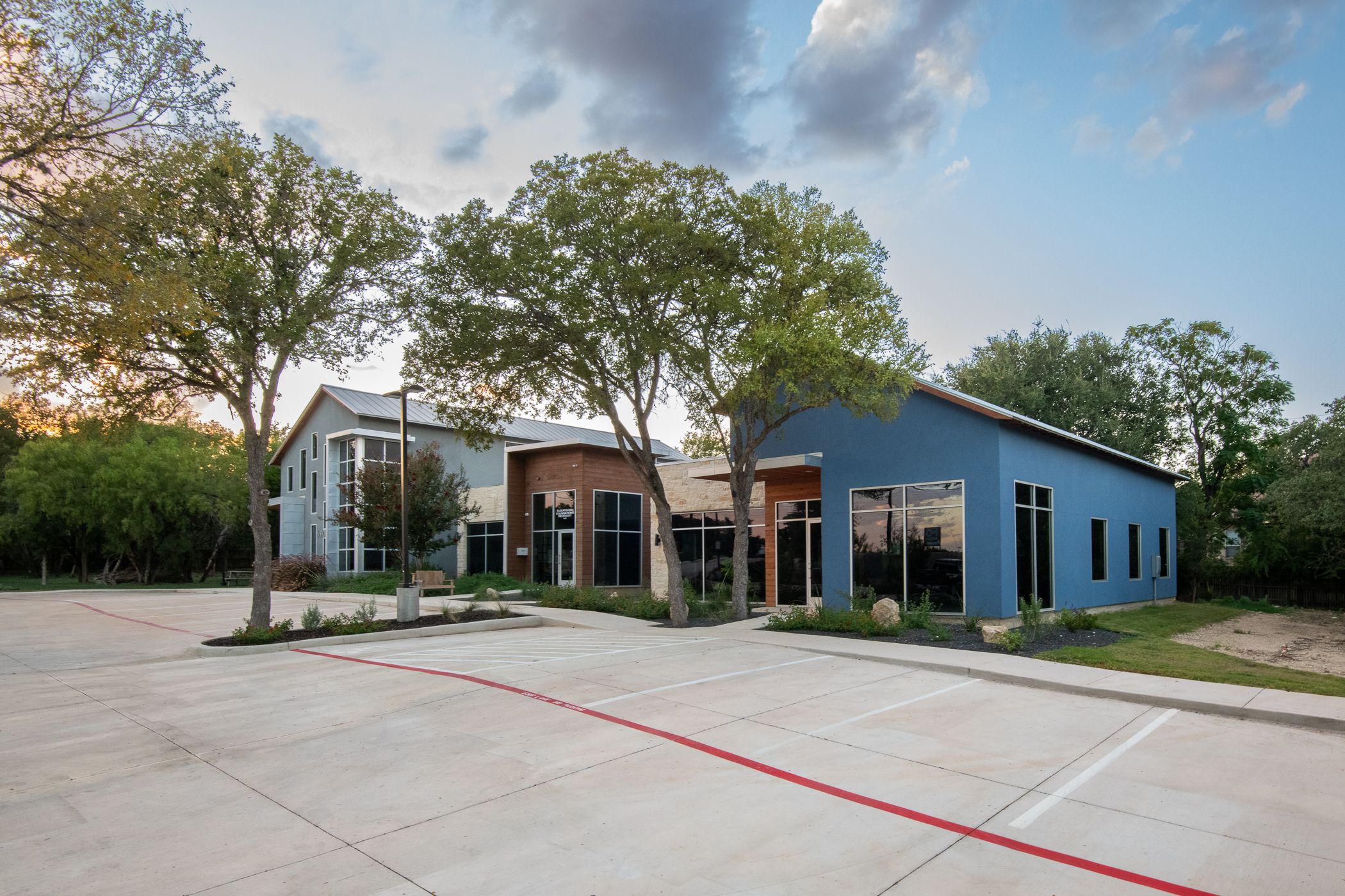 25.2509_Hausman Office930.jpg