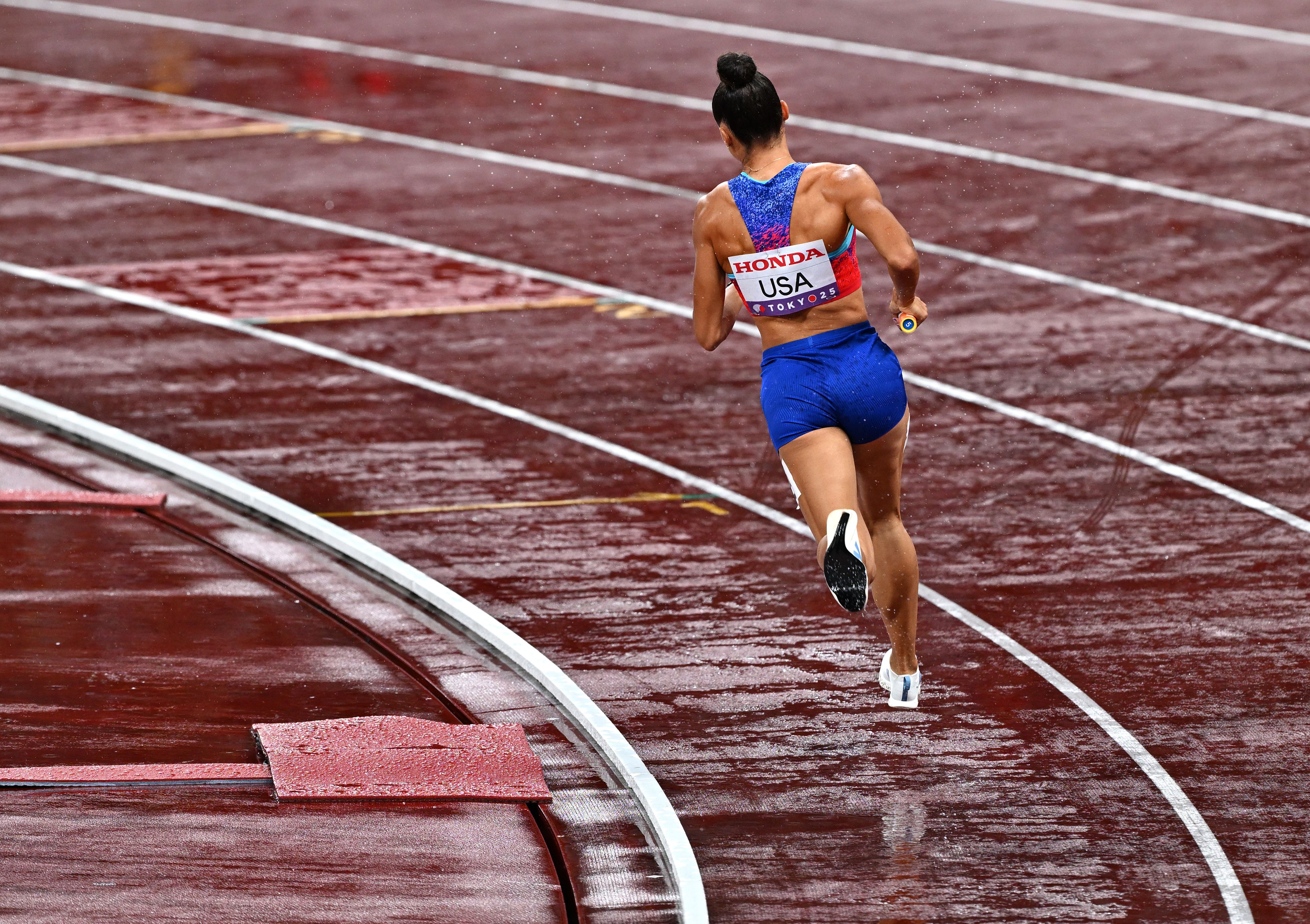 mclaughlin levrone 4x4 2025 tokyo wc night 9  jeff cohen photo  2822 copy.jpg