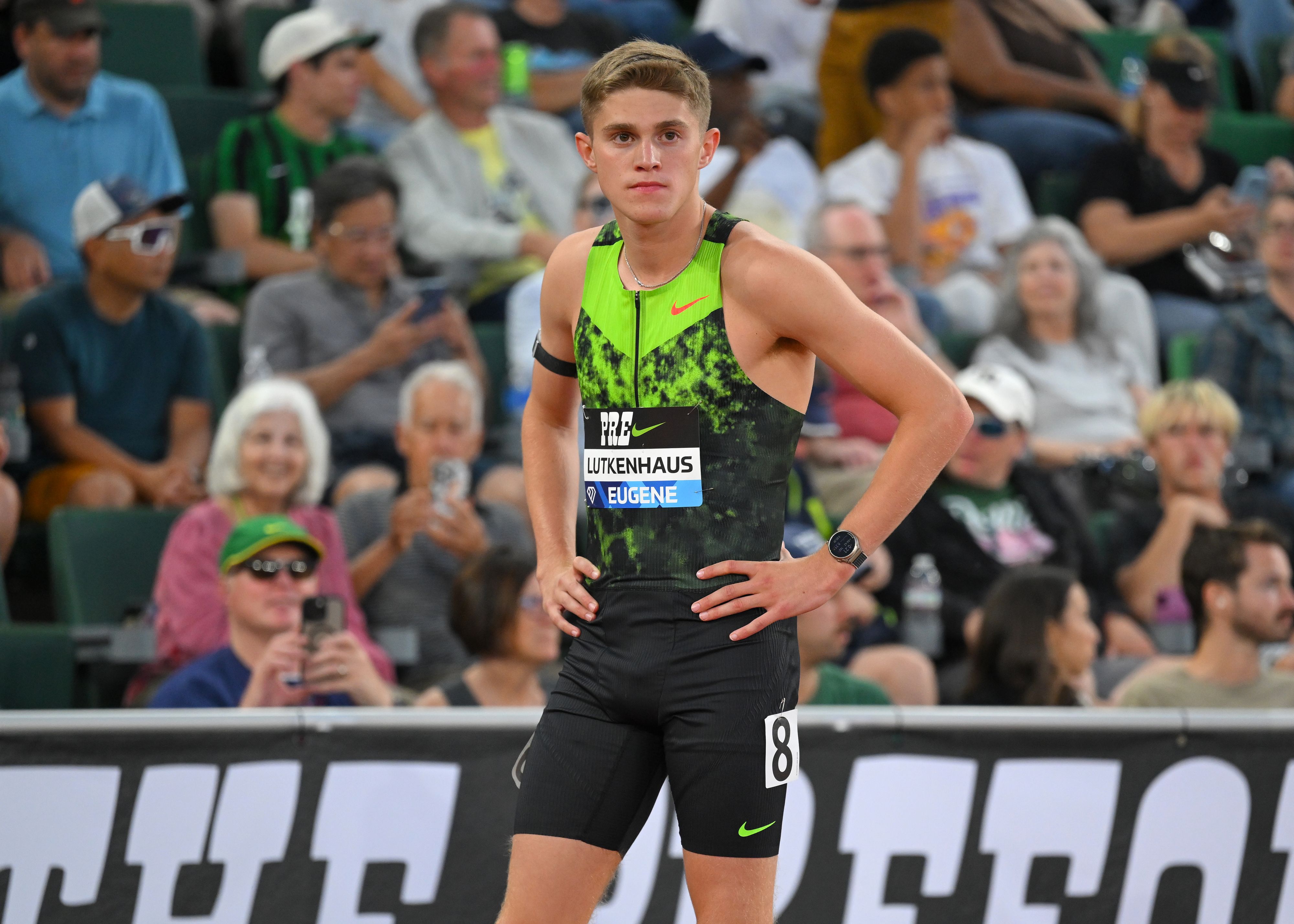 lutkenhaus 800m pre 2026 night  jeff cohen photo  4310 copy.jpg