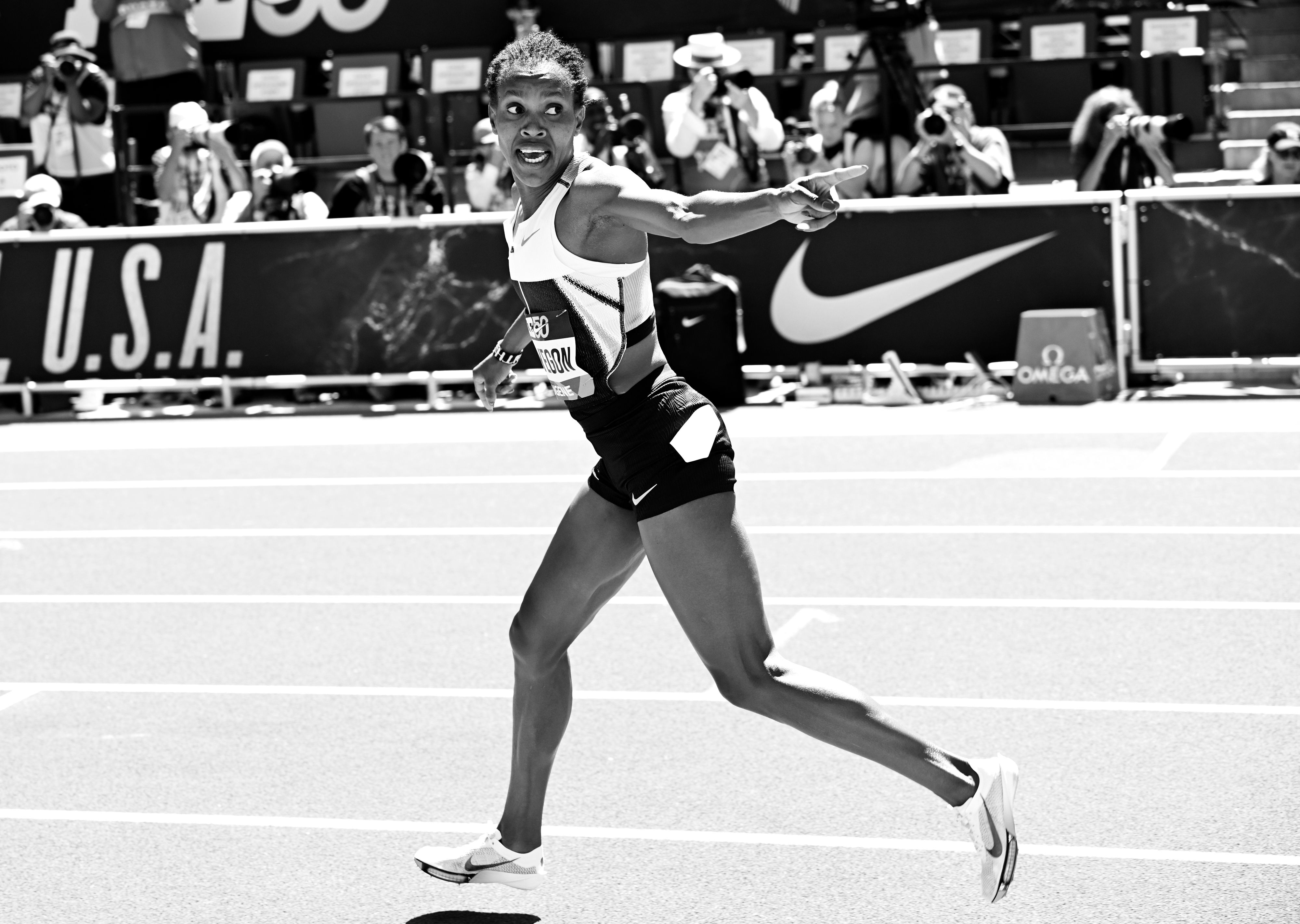 kipyegon 1500w wr bw PRE 2025   jeff cohen photo  8753 copy 2.jpg