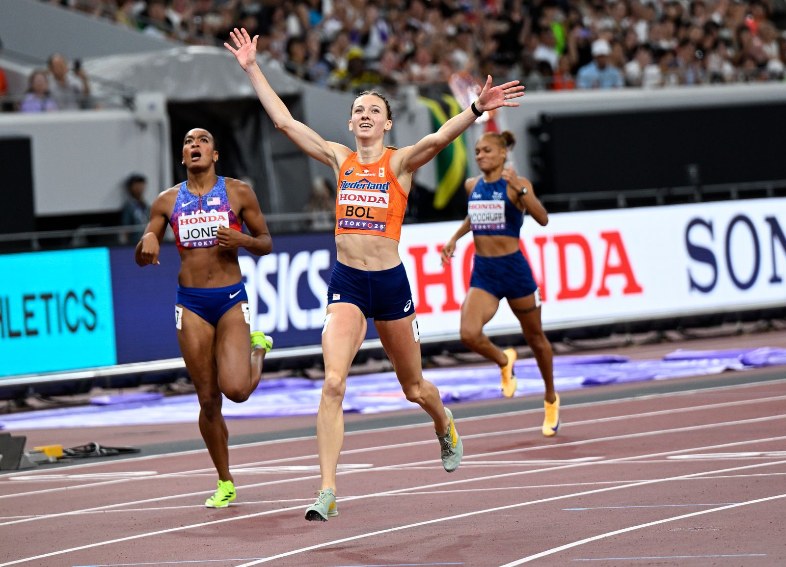 Femke Bol, Nederland, wins her first World Championship in the 400 meter hurdles in Tokyo, Japan 2025.